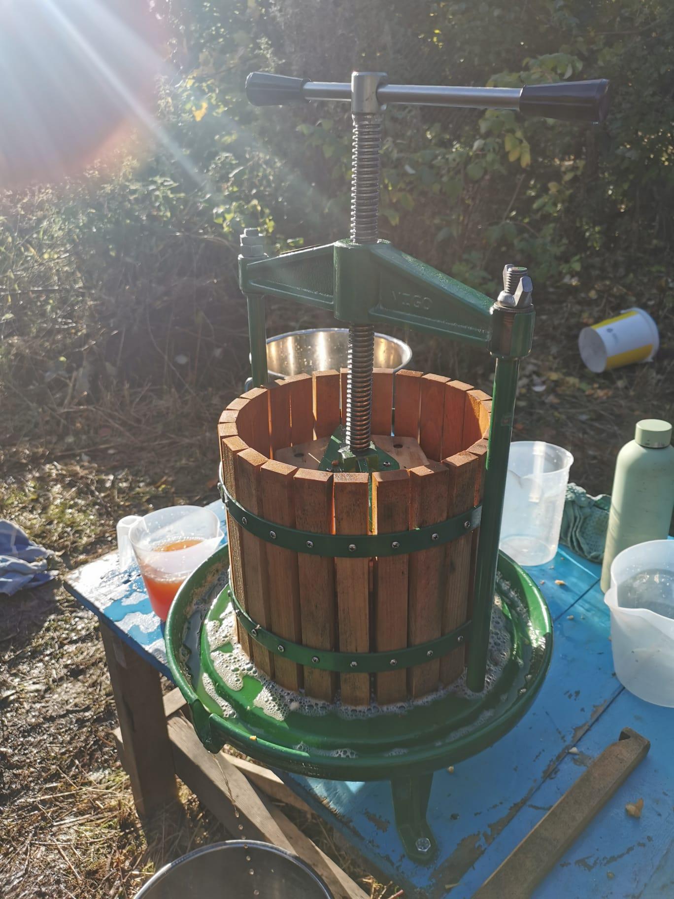 Apple press